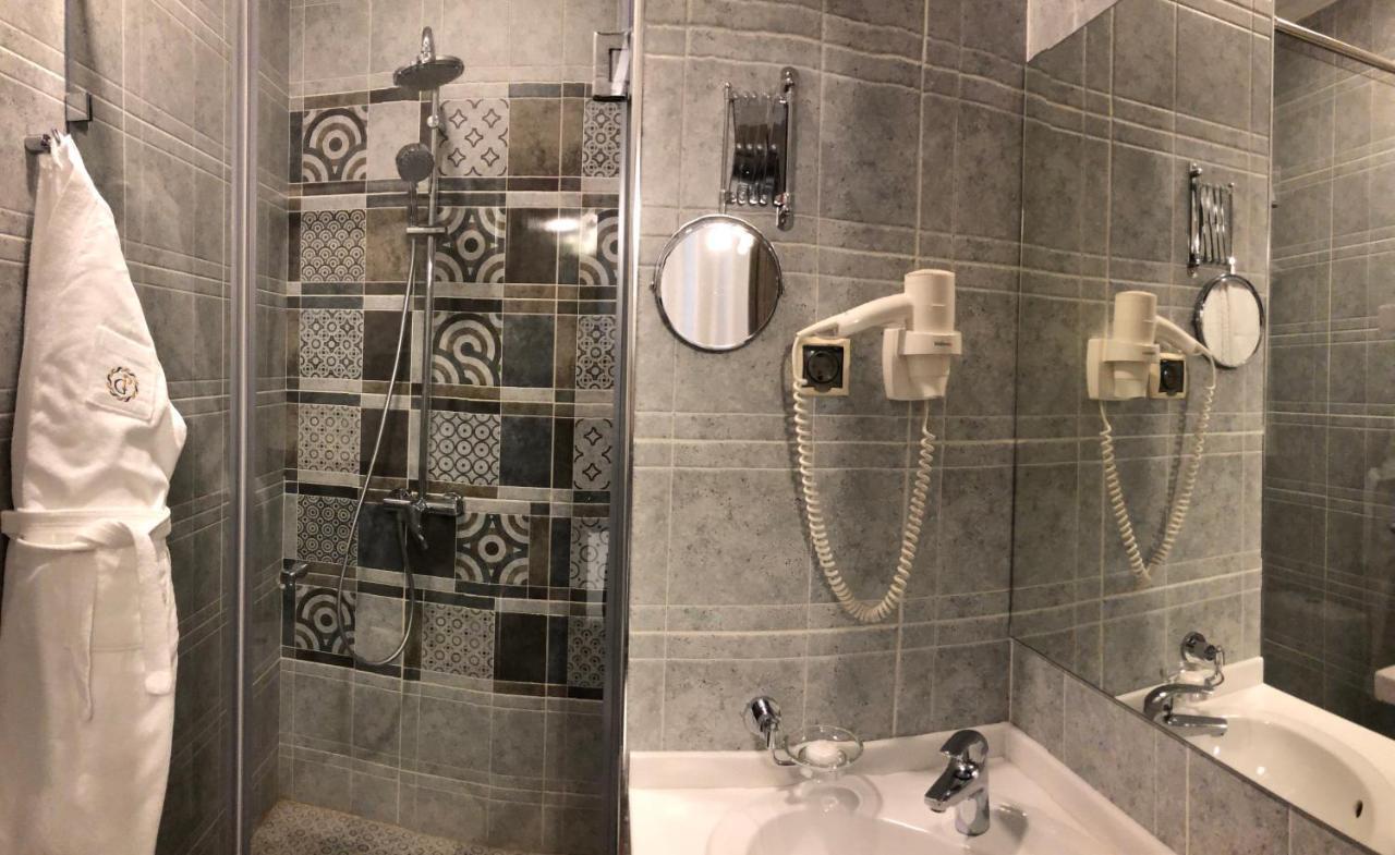 Grace Point Hotel Astana Oda fotoğraf