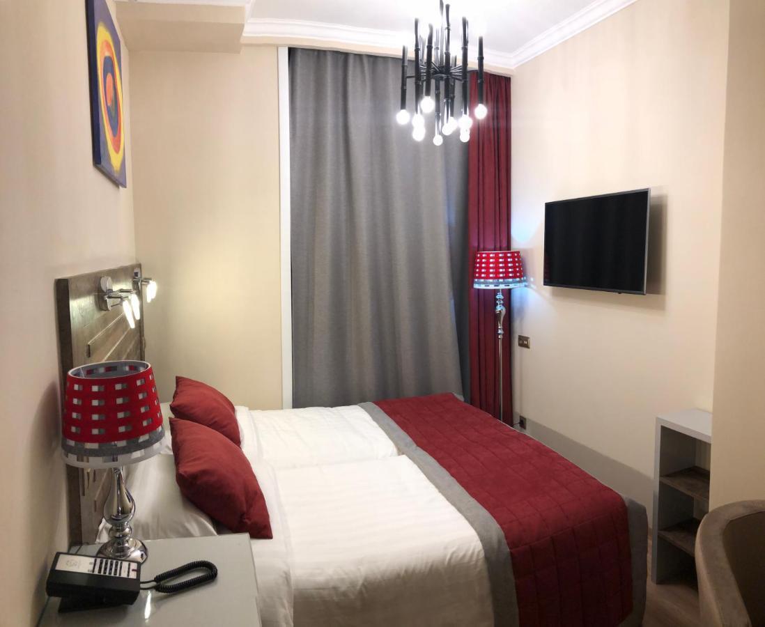 Grace Point Hotel Astana Oda fotoğraf